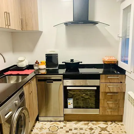 Piso Recien Reformado Y Con Buena Ubicacion Apartamento